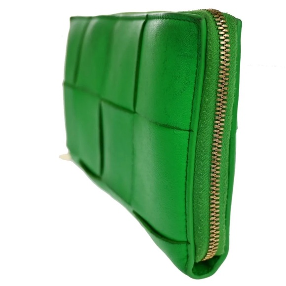 BOTTEGA VENETA CASSETTE ZIP AROUND WALLET PARAKEET - Picture 2 of 14